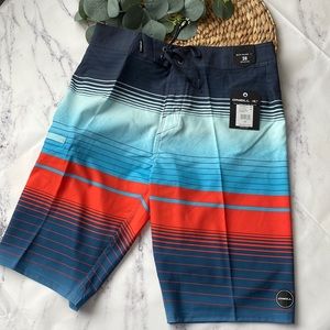 NWT- O'Neill Hyperfreak Men's striped board shorts - Size 28